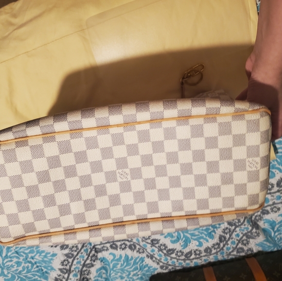 Authentic Louis Vuitton Delightful MM - Picture 3 of 12